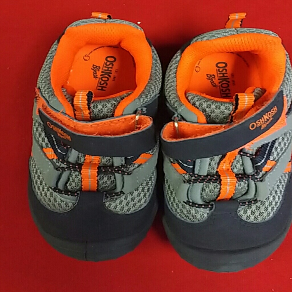 Boys shoes